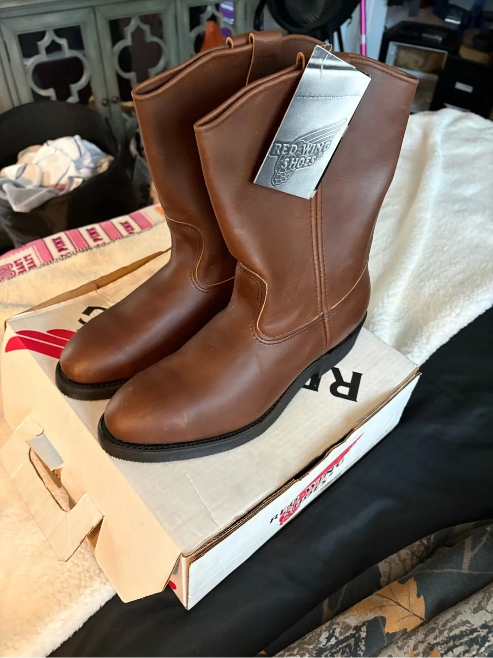 Deadstock Red Wing Shoes Men's Chestnut Brown Leather Pull-On Work Boots